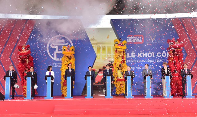 Phó Chủ tịch Phùng Thị Hồng Hà dự khởi công Đường đua công thức 1 Hà Nội 